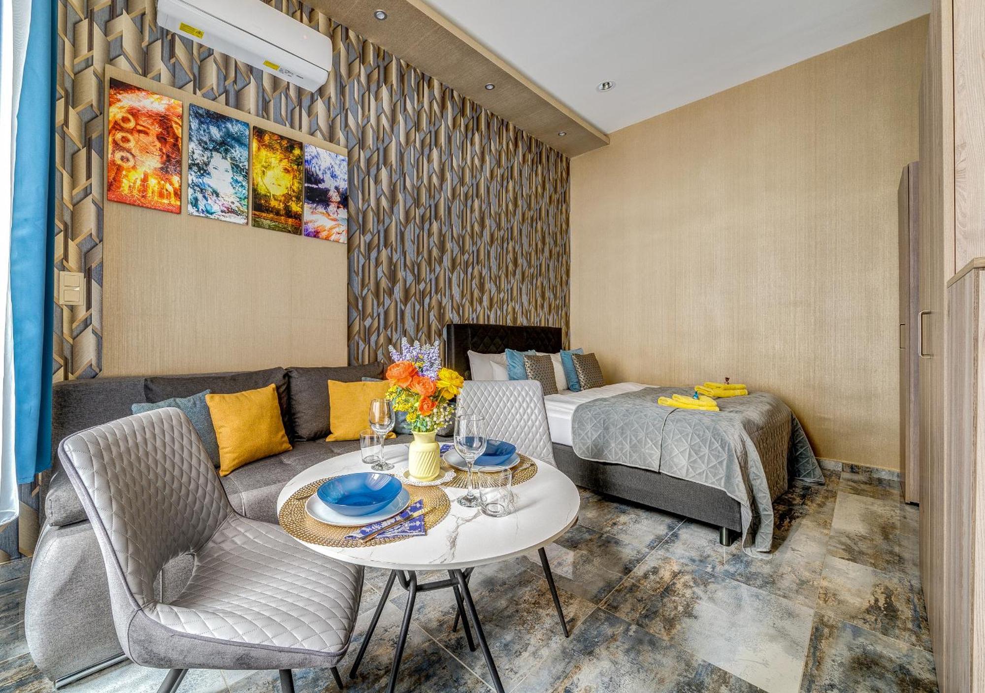 Budapest Magic Blue In Downtown Luaran gambar
