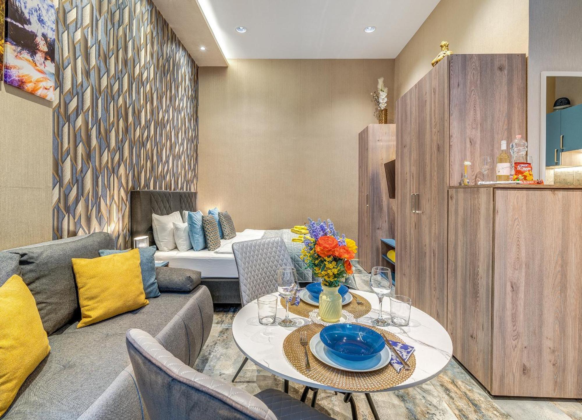 Budapest Magic Blue In Downtown Luaran gambar