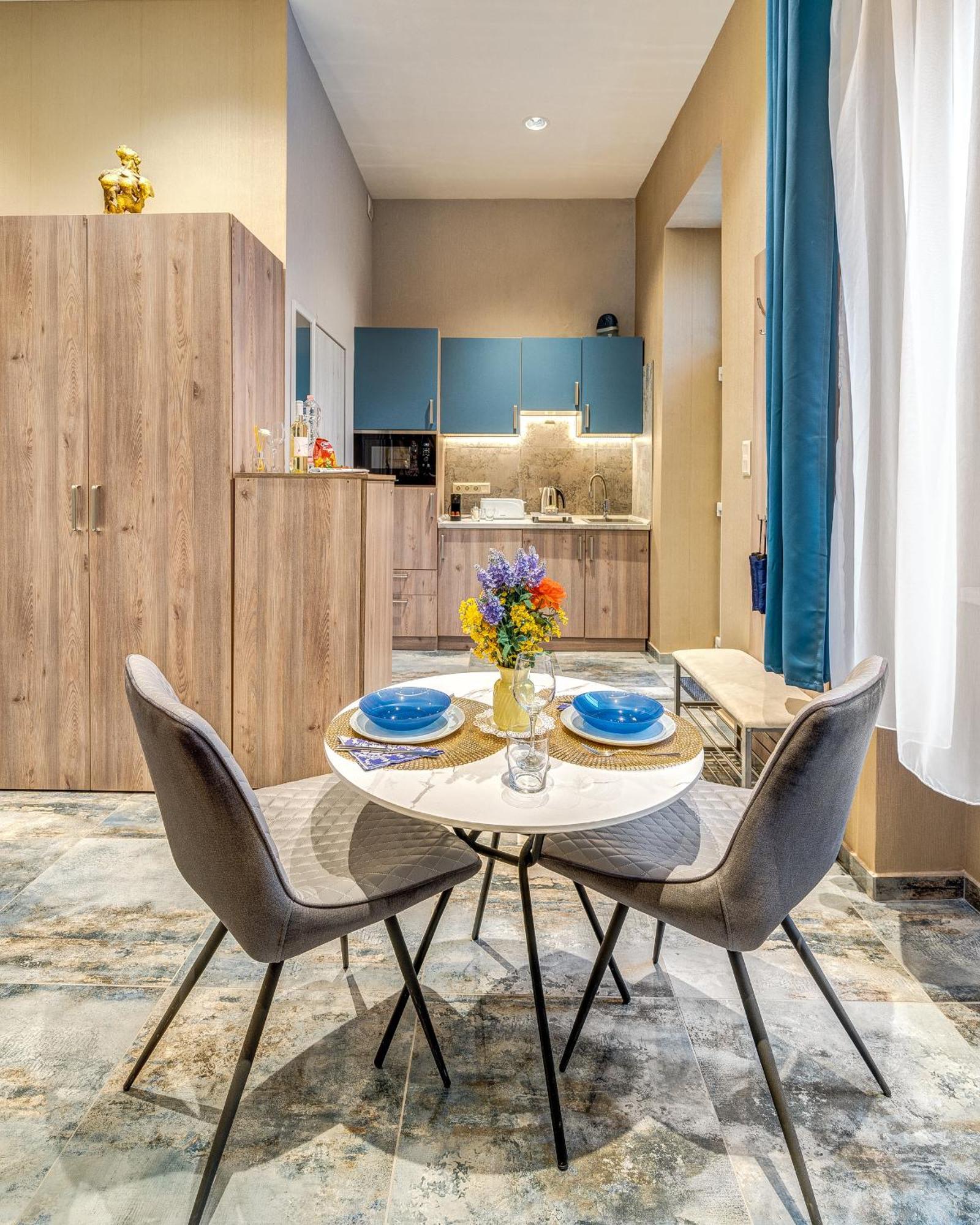 Budapest Magic Blue In Downtown Luaran gambar